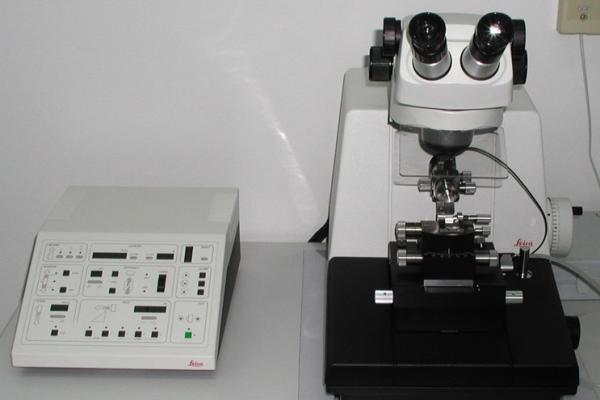 Ultramicrotome